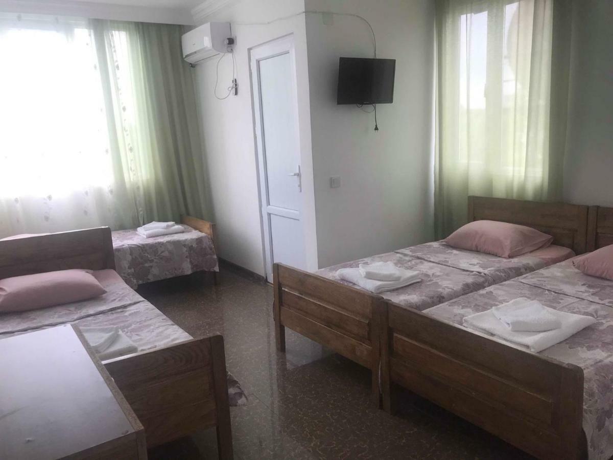 Twins Hotel Kobuleti Exterior foto